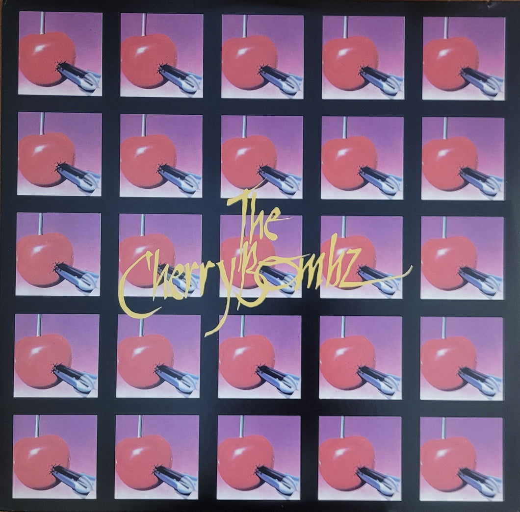 The Cherry Bombz - Hot Girls In Love 12